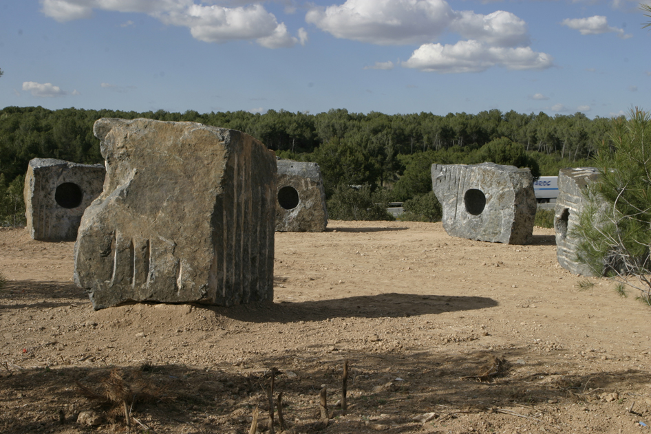 Susurros en un agujero