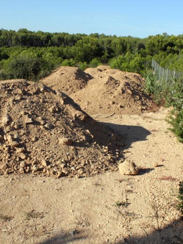 Comella land contribution